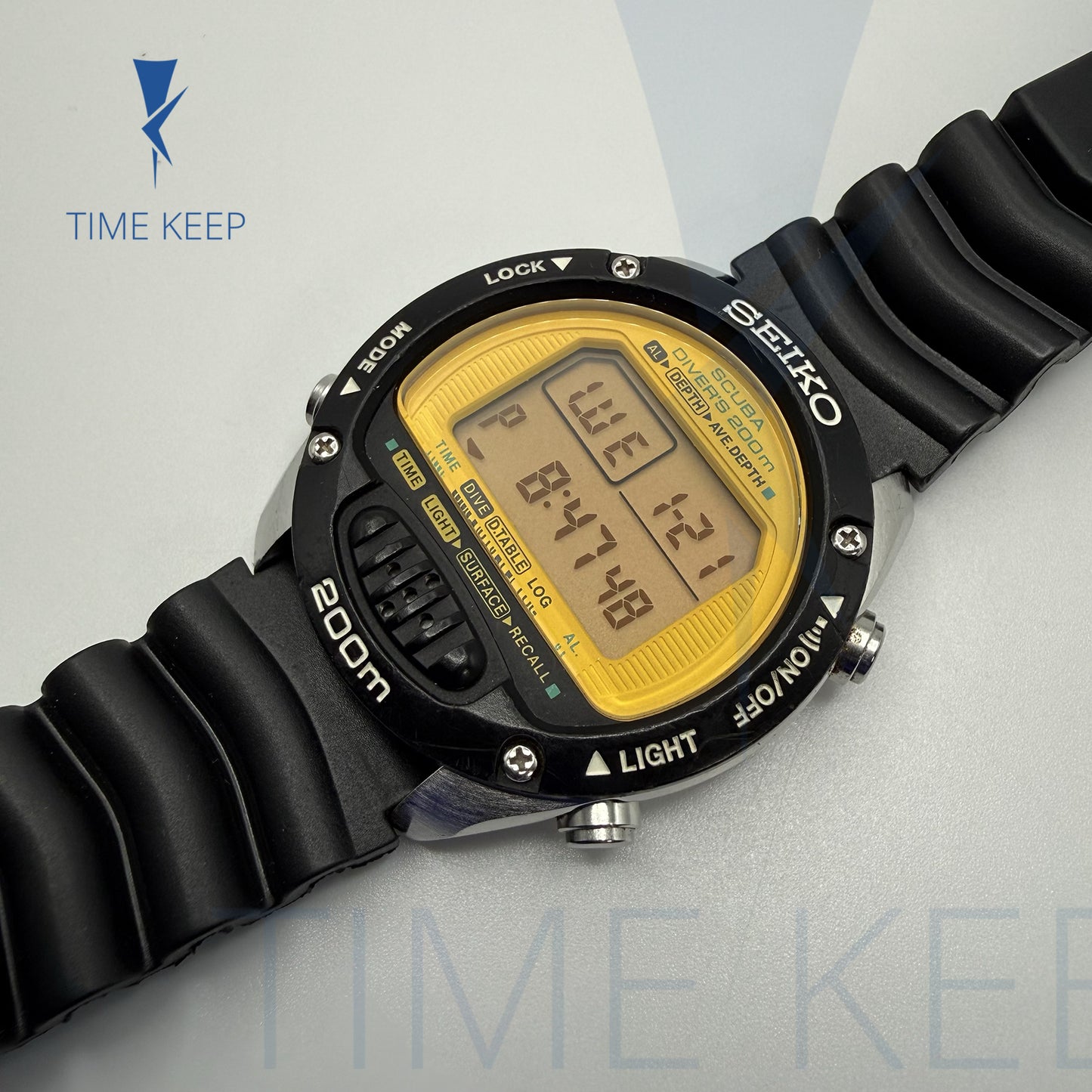 Vintage Seiko Scuba Diver's 200m Digital Men's Watch M705-5A1A