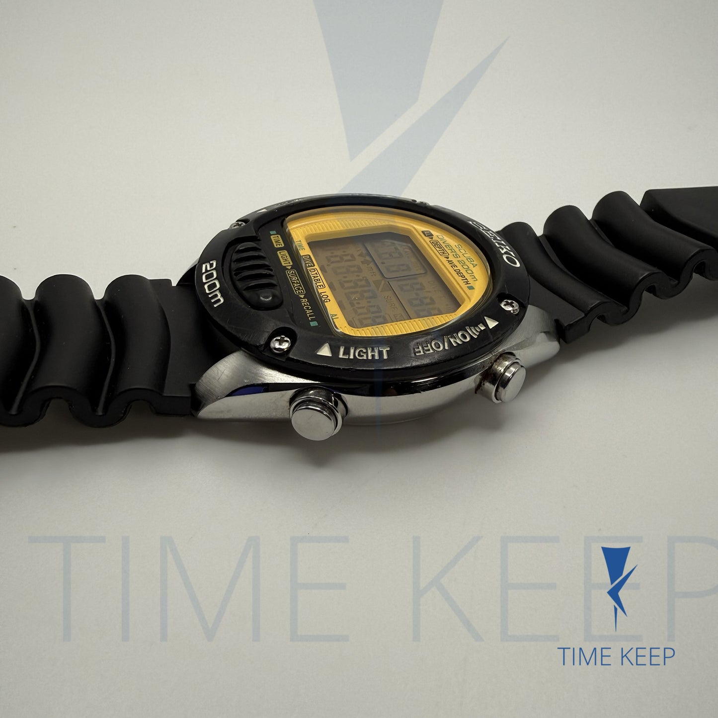 Vintage Seiko Scuba Diver's 200m Digital Men's Watch M705-5A1A