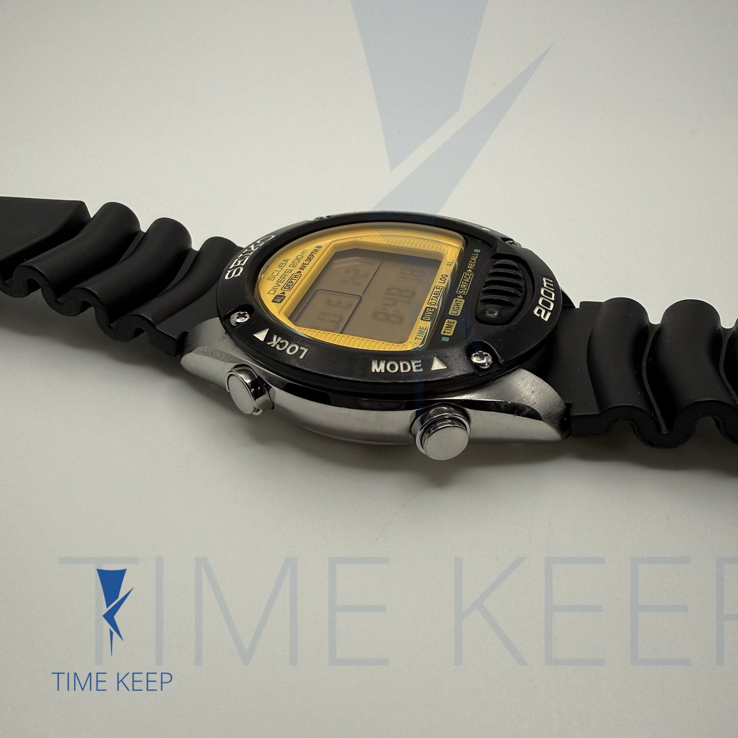 Vintage Seiko Scuba Diver's 200m Digital Men's Watch M705-5A1A