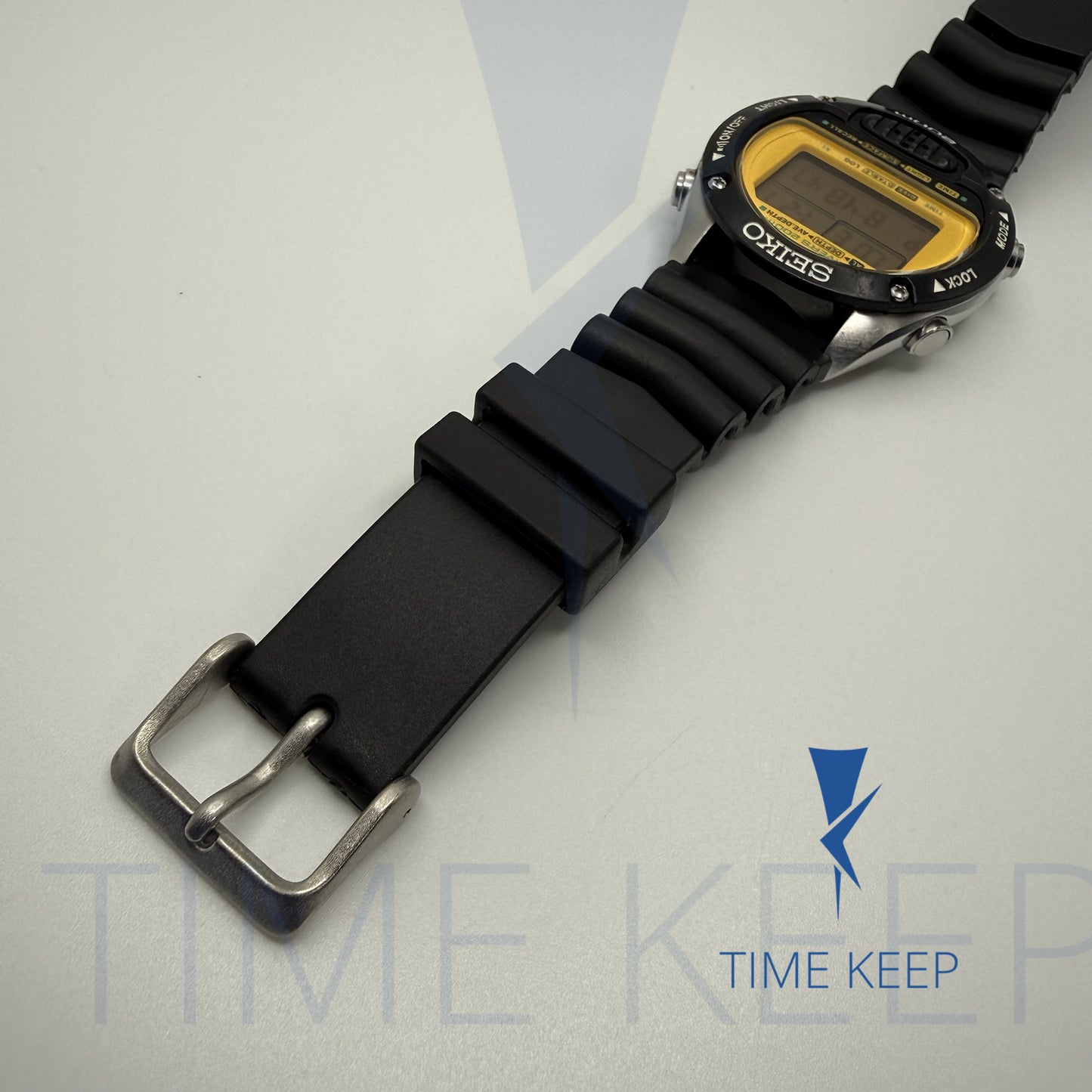 Vintage Seiko Scuba Diver's 200m Digital Men's Watch M705-5A1A